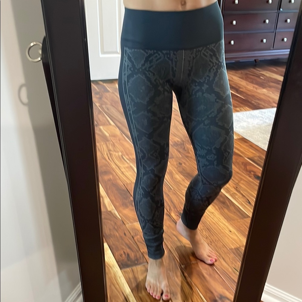 lululemon athletica Snake Print Leggings - Black and Gray